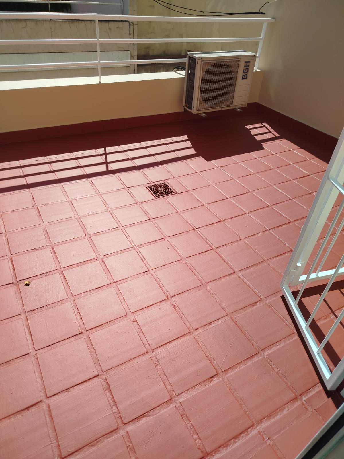 Terraza terminada con membrana líquida
